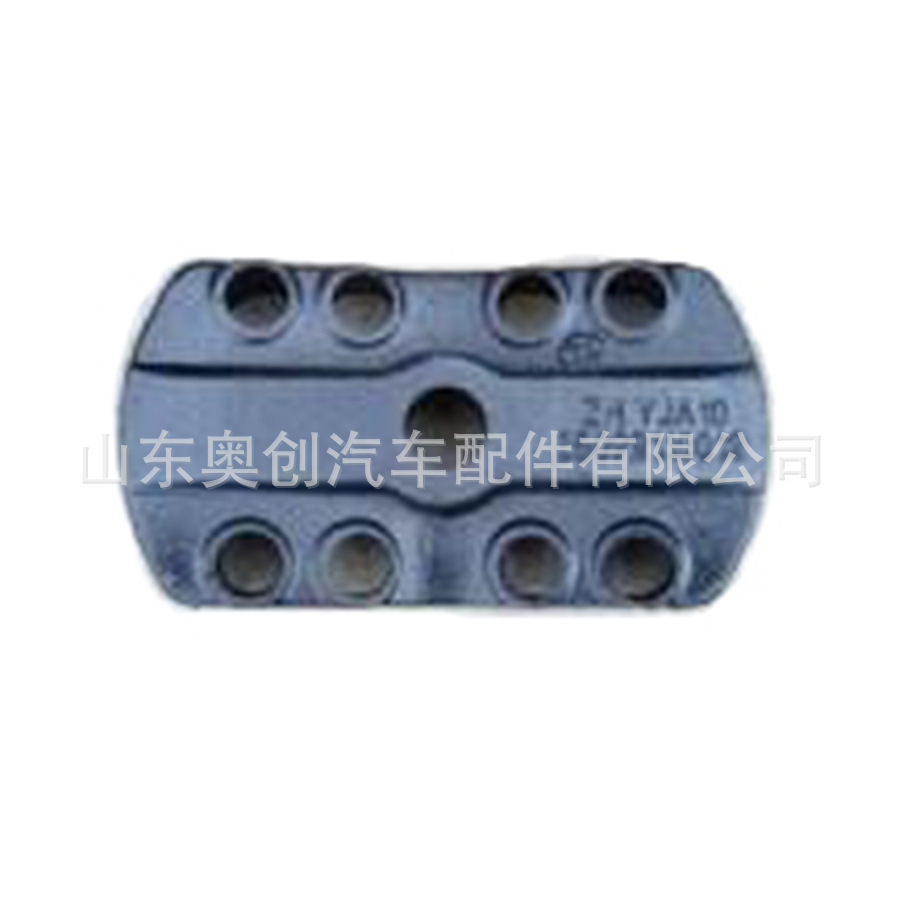 中国重汽豪沃陕汽德龙 重汽配件板簧压板 AZ9925520266